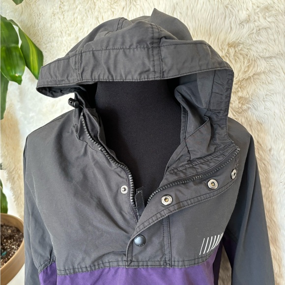 Jacket - Picture 5 of 7